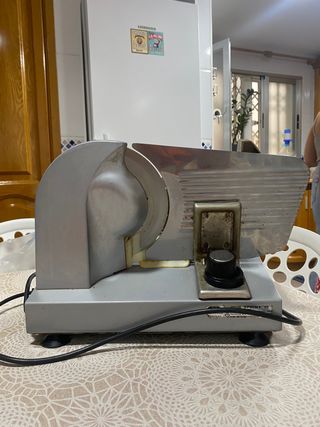 Cortador de fiambre eléctrico