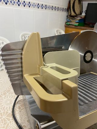 Cortador de fiambre eléctrico