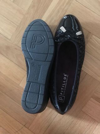 Pitillos negros de cuero