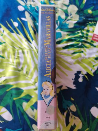 VHS Alicia en el país de las maravillas