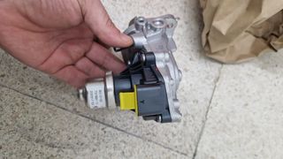 válvula EGR BMW REF: 11 75 8 513 132