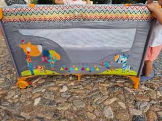 Cuna de viaje tuc tuc