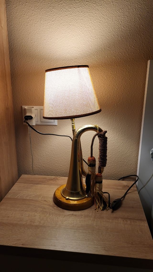 Lampara Vintage corneta