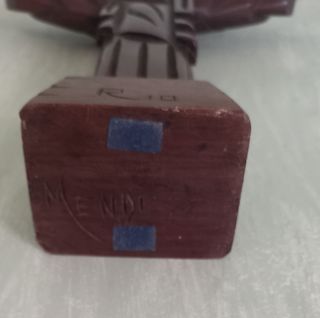 Cristo Rei em madeira trabalhada