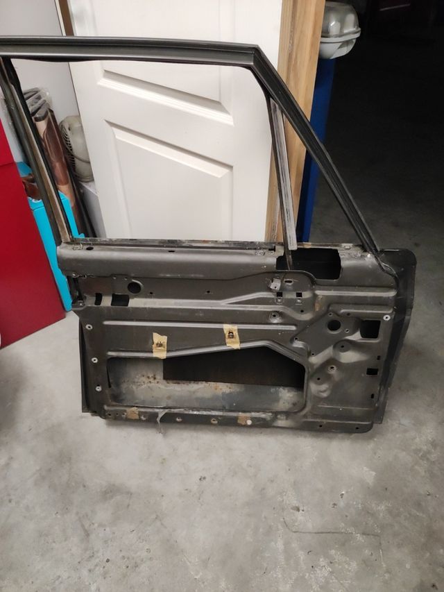 Puerta delantera izquierda mercedes w108