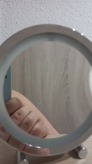 Espejo de mesa con luz LED