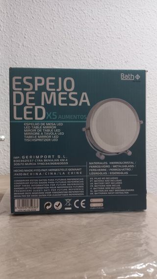 Espejo de mesa con luz LED
