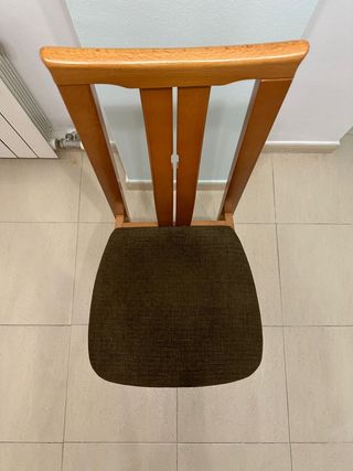 Mesa y sillas de comedor