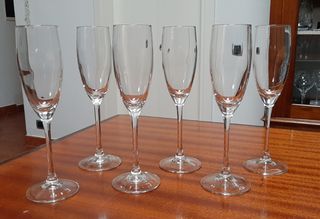 Calici flute in vetro