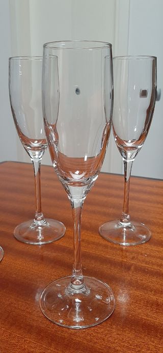 Calici flute in vetro