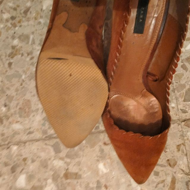 Zapato tacón ante color Camel 39