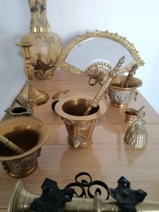 Specchio a ventaglio molto vecchio