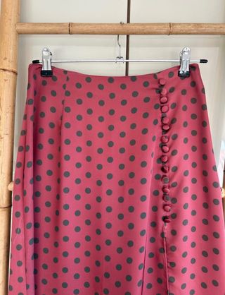 Falda lunares volante