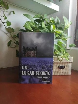 Un Lugar Secreto | Tana French