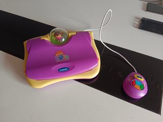 Ordenador infantil Dora la exploradora seminuevo.