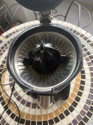 Exprimidor eléctrico