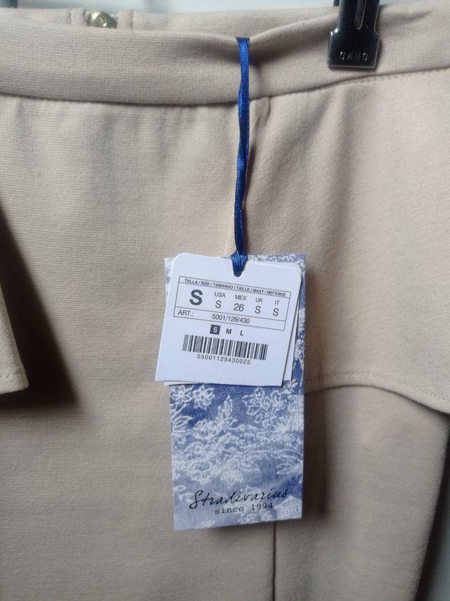 Falda Stradivarius