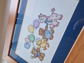 Trio de cuadros para cuarto de bebé petit point