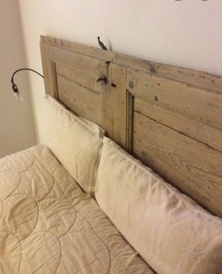 Puerta de pino maciza ideal  cabecero de cama