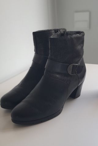 Botín mujer de Piel. Marca Pitillos. NUEVO. N 40