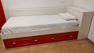 Letto in legno con letto a scomparsa estraibile