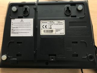 Teléfono ¨de cable¨ con pantalla digital