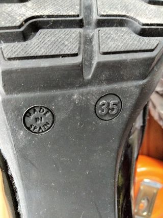 Botín de piel y charol