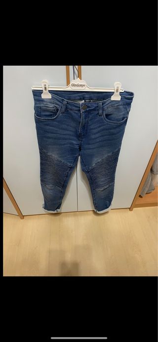 jeans taglia medium indossati una volta