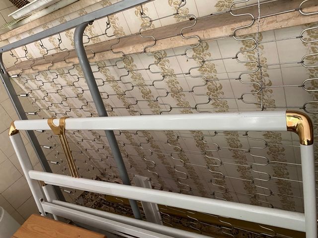 mobili di vario genere