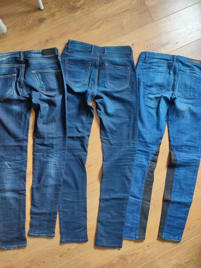 Lote 3 Vaqueros talla 38 x 5.70€ los tres.