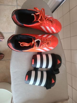 Pack botas futbol regalo espinilleras