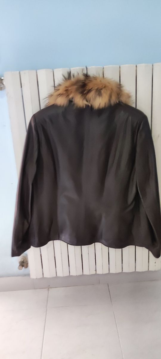 Giacca pelle vera artigianale.