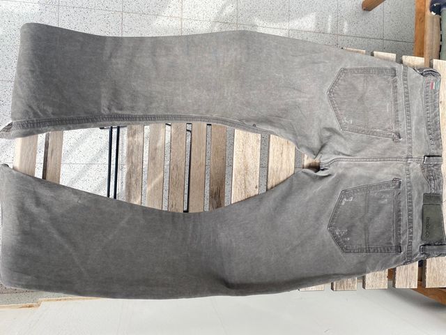 Pantalon Diesel Thavar Slim Skinny