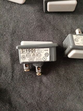 Interruttori B Ticino