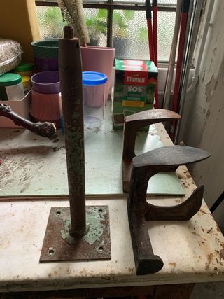 antichi utensili da calzolaio