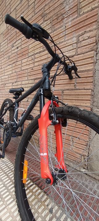 BICICLETA ROCKRIDER FiveTwo 5.2 Jr 24" negociable.