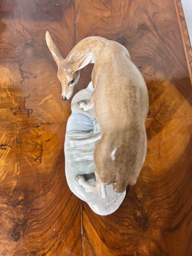 Cerbiatto in ceramica dipinta a mano