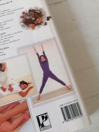 Livro Encyclopedia Aromatherapy Massage Yoga Book