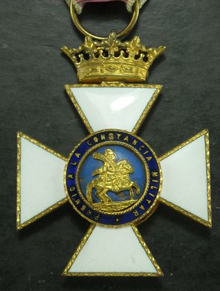 medalla cruz de San Hermenegildo