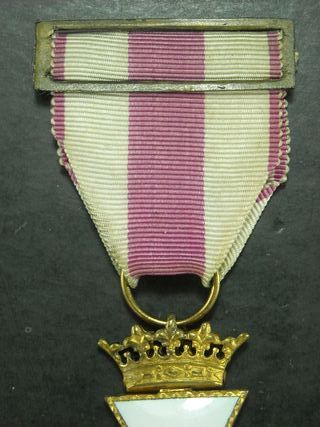 medalla cruz de San Hermenegildo