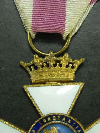 medalla cruz de San Hermenegildo