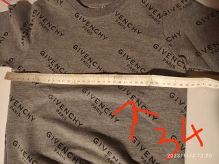 Felpa Givenchy 4 anni