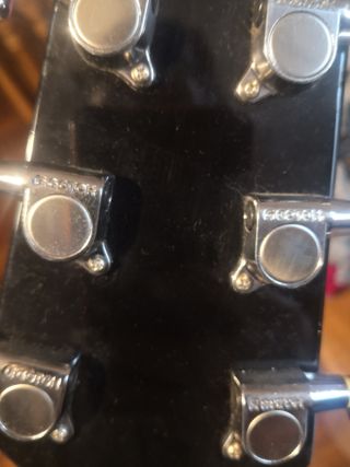 Guitarra electroacústica Takamine