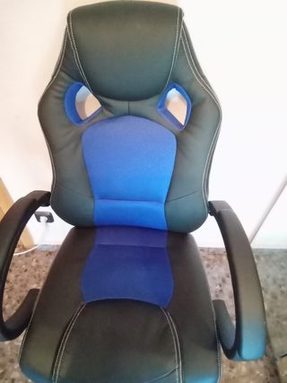 Sillón de escritorio y reposapies