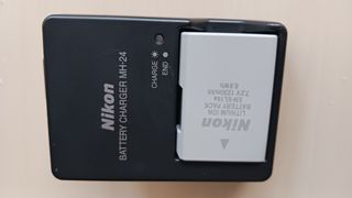 Cámara Nikon D5300 + objetivo AF-P