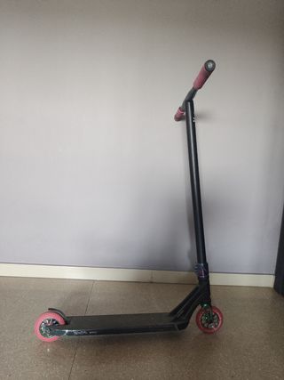 SCOOTER PATINETE FREESTYLE TRUCOS