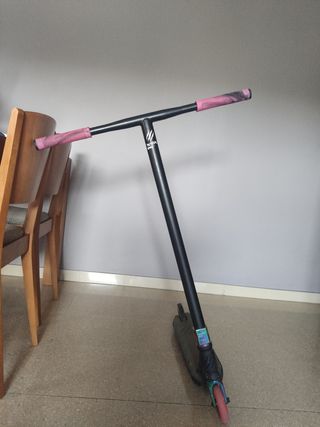 SCOOTER PATINETE FREESTYLE TRUCOS