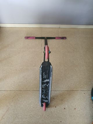 SCOOTER PATINETE FREESTYLE TRUCOS