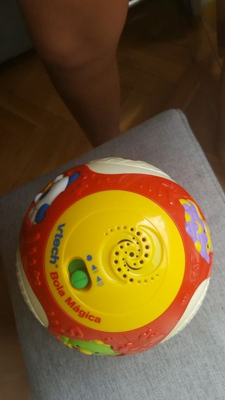 Jueguete bebe Bola con musica y luces. Marca Vtech