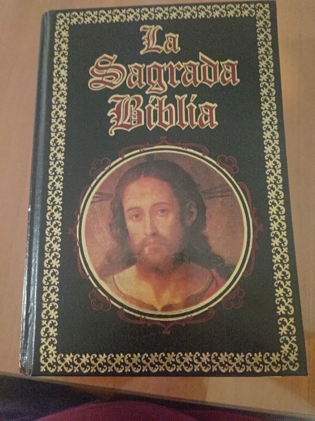 La sagrada biblia